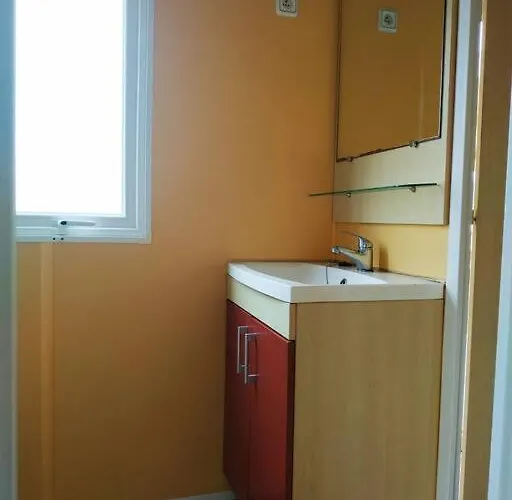 Кемпинг Mobil Au Bord Du Nages